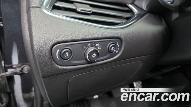 Chevrolet Korea Malibu 2017 — photo 17