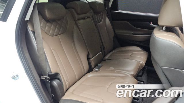 Hyundai Santafe 2021 — photo 17