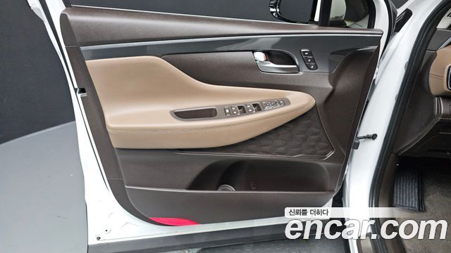 Hyundai Santafe 2021 — photo 14