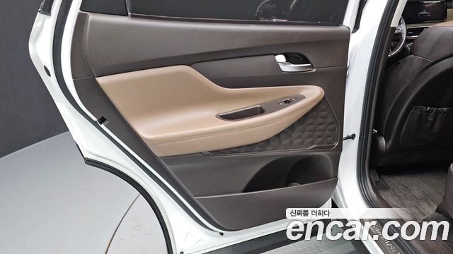 Hyundai Santafe 2021 — photo 15