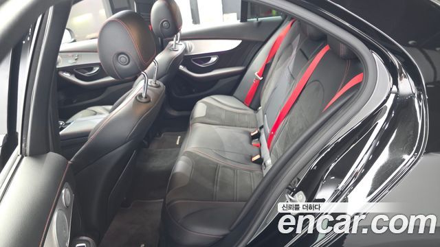 Mercedes-Benz C-Class 2020 — photo 12