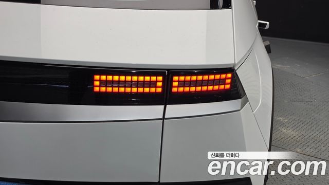 Hyundai Ioniq5 2023 — photo 9