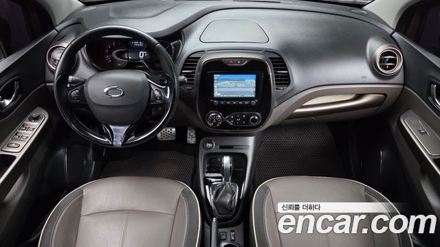 Renault Korea QM3 2016 — photo 10