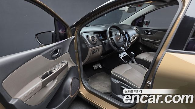 Renault Korea QM3 2016 — photo 13
