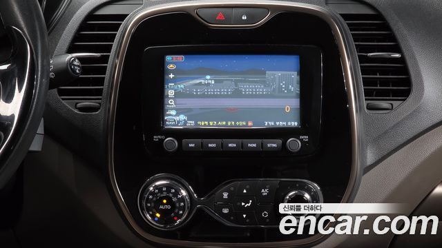 Renault Korea QM3 2016 — photo 20