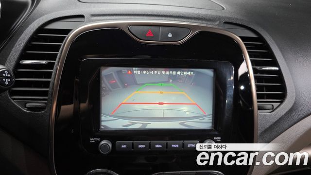 Renault Korea QM3 2016 — photo 21