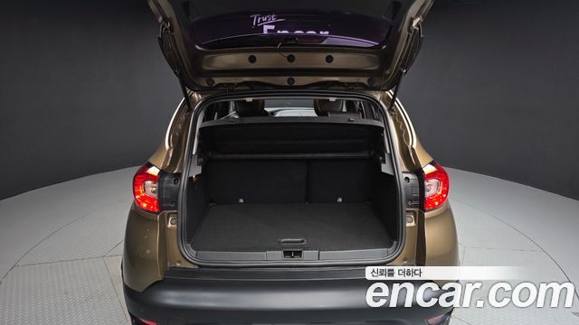 Renault Korea QM3 2016 — photo 26