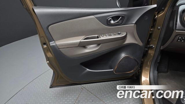 Renault Korea QM3 2016 — photo 14