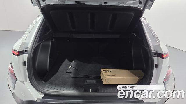 Hyundai Kona 2023 — photo 24