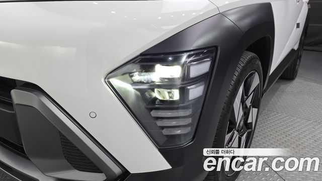 Hyundai Kona 2023 — photo 8