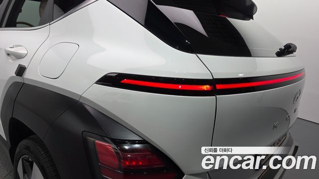 Hyundai Kona 2023 — photo 9