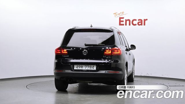 Volkswagen Tiguan 2014 — photo 4