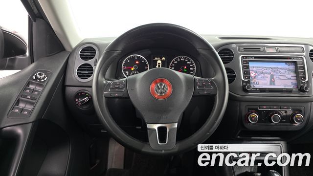 Volkswagen Tiguan 2014 — photo 12