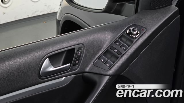 Volkswagen Tiguan 2014 — photo 16