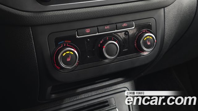 Volkswagen Tiguan 2014 — photo 17