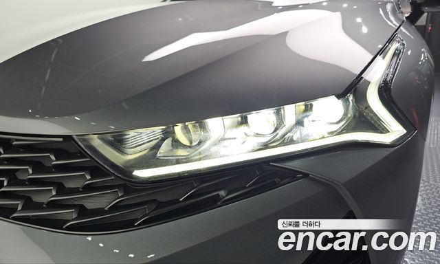 Kia K5 2023 — photo 8