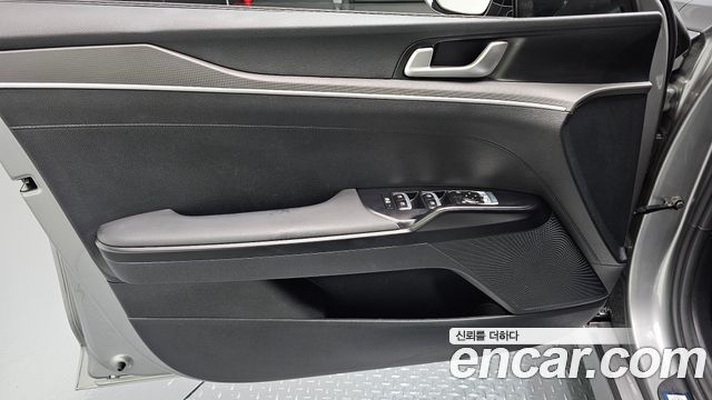 Kia K5 2023 — photo 14