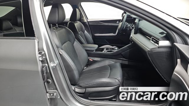 Kia K5 2023 — photo 16