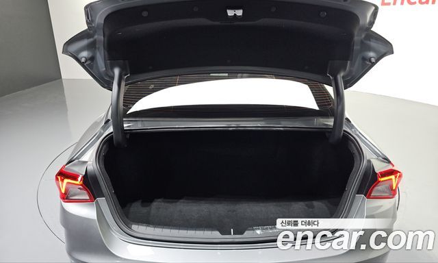 Kia K5 2023 — photo 35