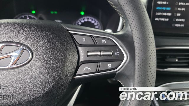 Hyundai Santafe 2021 — photo 23