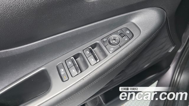 Hyundai Santafe 2021 — photo 28