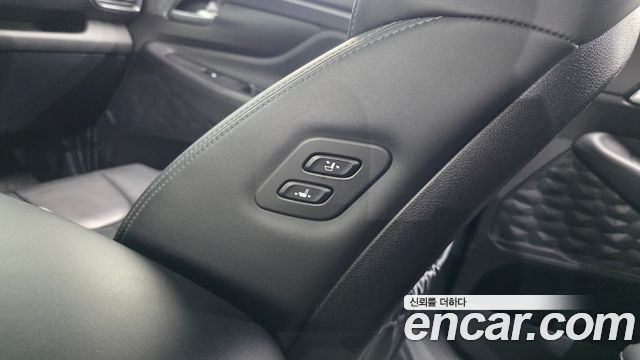 Hyundai Santafe 2021 — photo 29