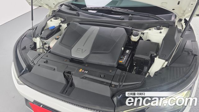 Kia EV6 2023 — photo 6