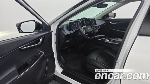 Kia EV6 2023 — photo 13