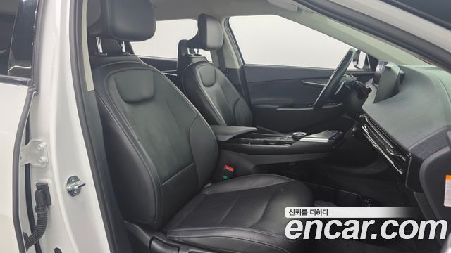 Kia EV6 2023 — photo 24