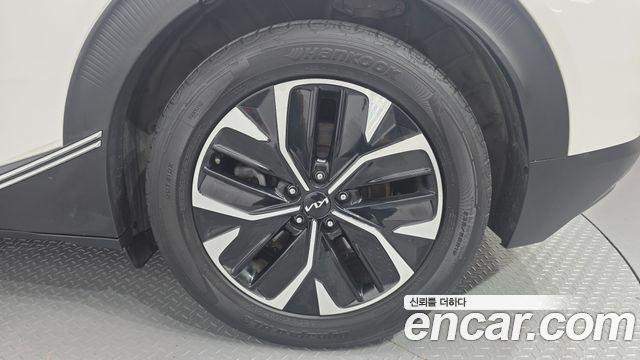 Kia EV6 2023 — photo 7