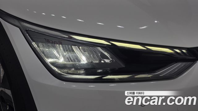 Kia EV6 2023 — photo 8