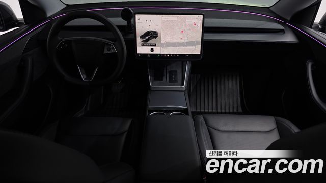 Tesla Model Y 2025 — photo 10