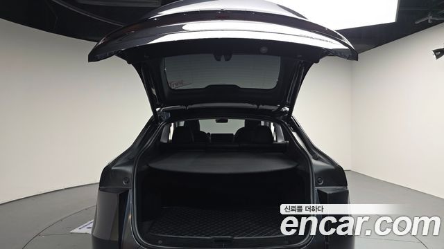 Tesla Model Y 2025 — photo 26