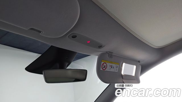 Tesla Model Y 2025 — photo 30