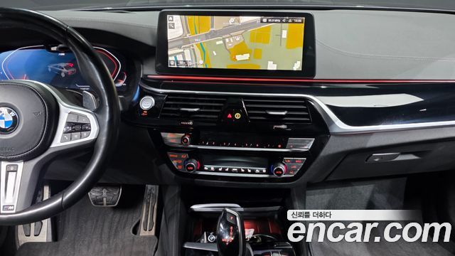 BMW 5-Series 2023 — photo 20