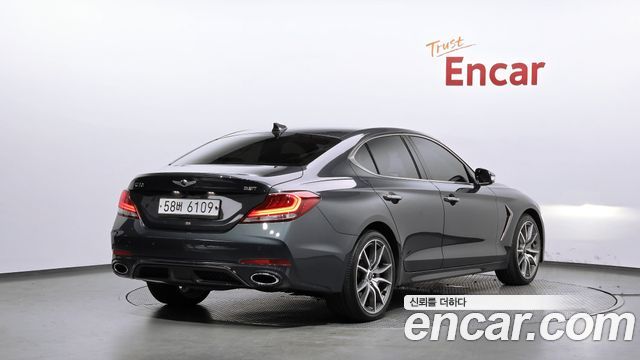 Genesis G70 2018 — photo 2