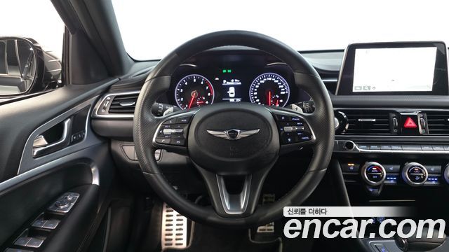 Genesis G70 2018 — photo 12