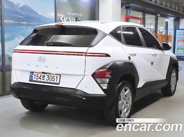 Hyundai Kona 2023 — photo 4