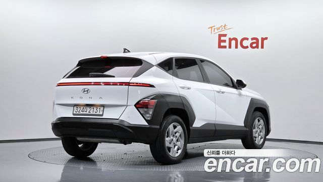 Hyundai Kona 2023 — photo 2