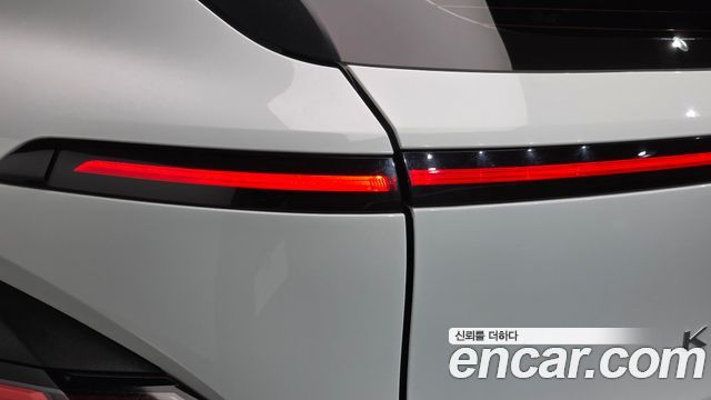 Hyundai Kona 2023 — photo 9