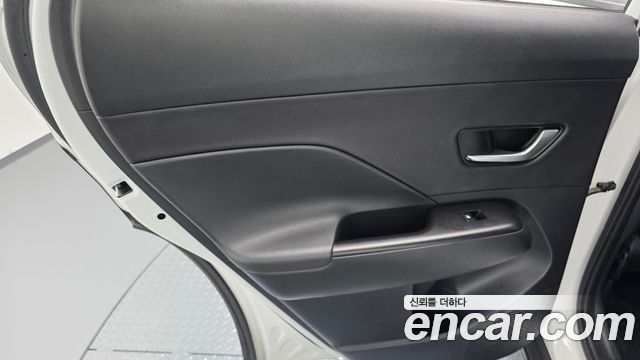 Hyundai Kona 2023 — photo 15