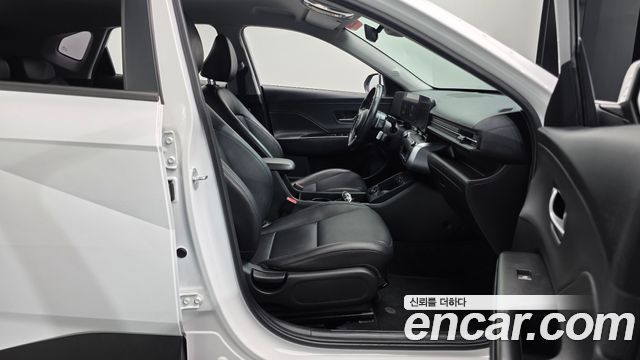 Hyundai Kona 2023 — photo 16
