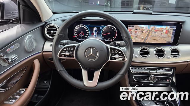 Mercedes-Benz E-Class 2019 — photo 19