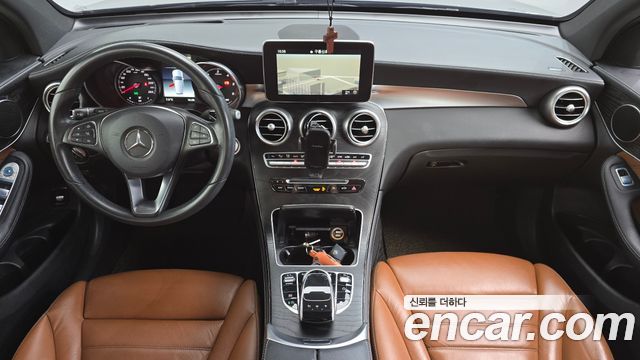 Mercedes-Benz GLC-Class 2018 — photo 10