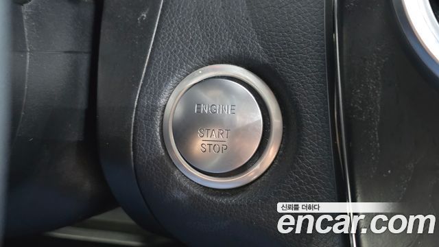 Mercedes-Benz GLC-Class 2018 — photo 26