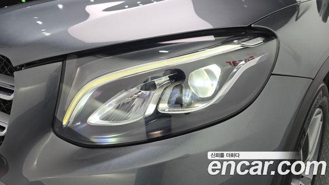 Mercedes-Benz GLC-Class 2018 — photo 8