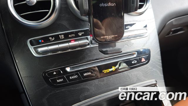 Mercedes-Benz GLC-Class 2018 — photo 32