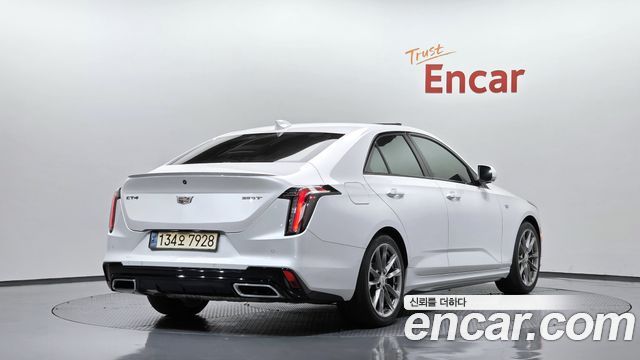 Cadillac CT4 2021 — photo 2