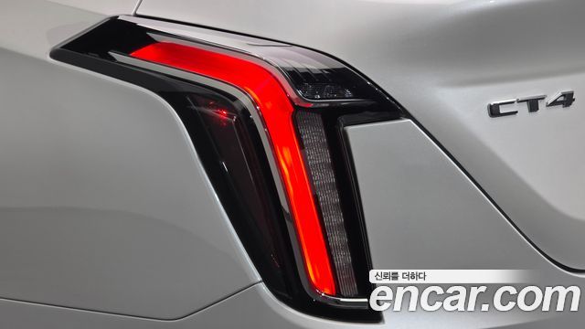 Cadillac CT4 2021 — photo 9