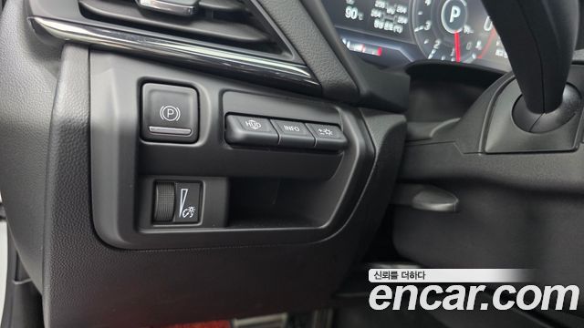 Cadillac CT4 2021 — photo 30